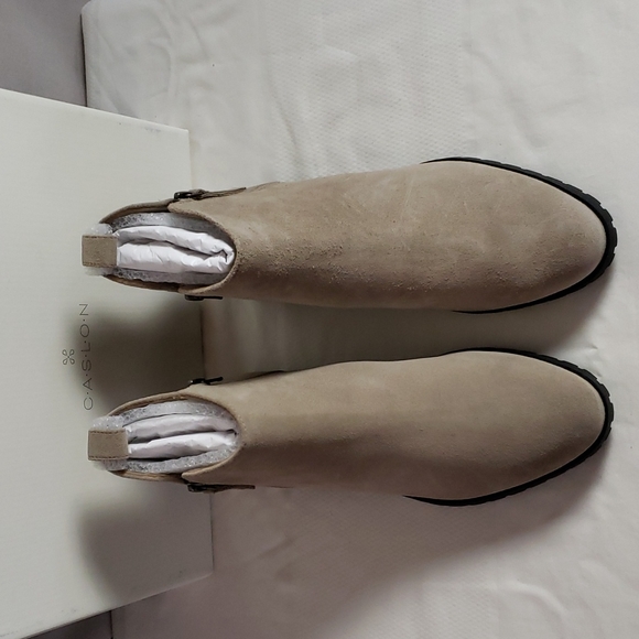 NEW Caslon Brielle Water Resistant Bootie - Picture 7 of 14